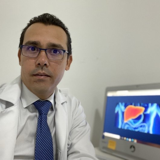 Dr. Martoni Moura e Silva