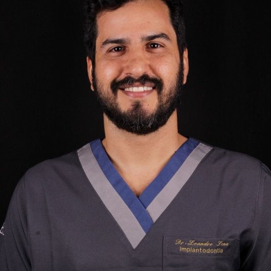 Dr. Leandro Sena