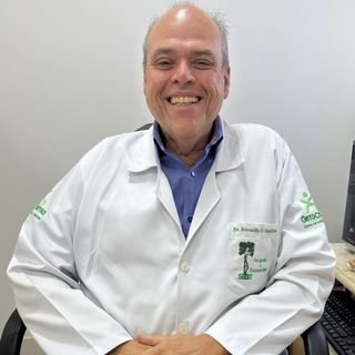 Dr. Reynaldo Oliveira Magalhães