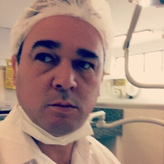 Dr. Adelson Moraes
