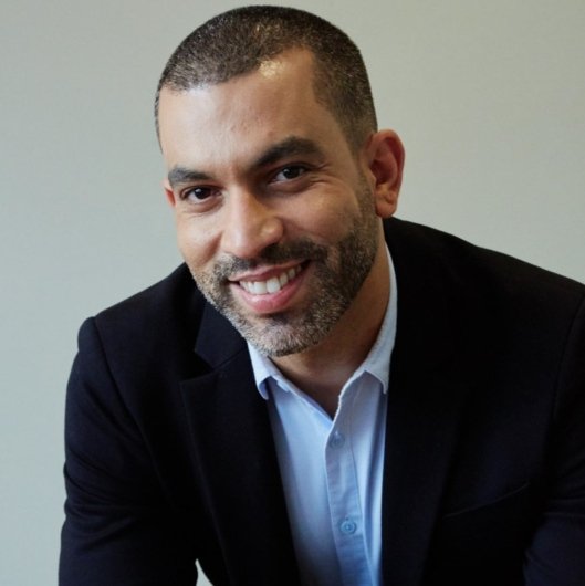 Dr. Thiago Nunes Santos