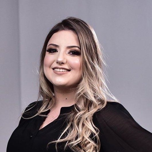 Dra. Mariana Silveira Alves