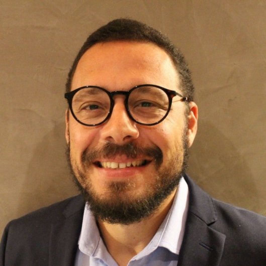 Dr. Julio Croda