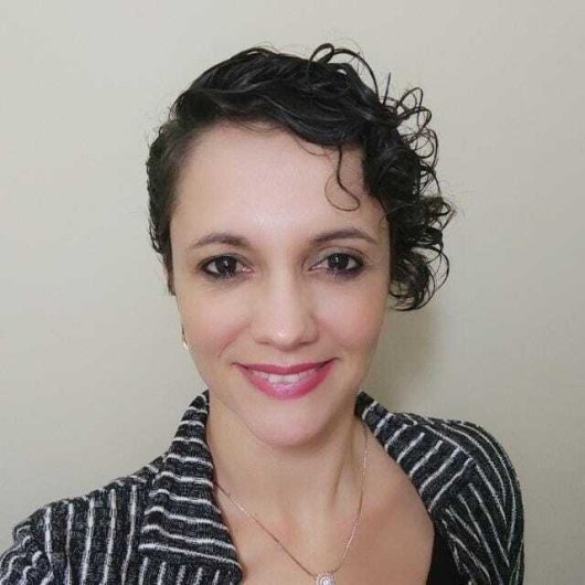 Dra. Daniele Aparecida de Assis
