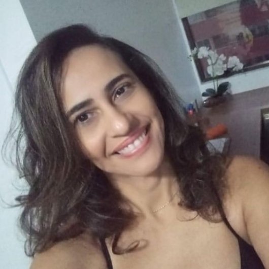 Dra. Flávia Texeira