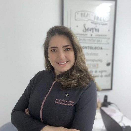 Dra. Graziele Rodrigues