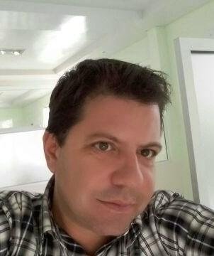 Dr. Radamés D O Santos
