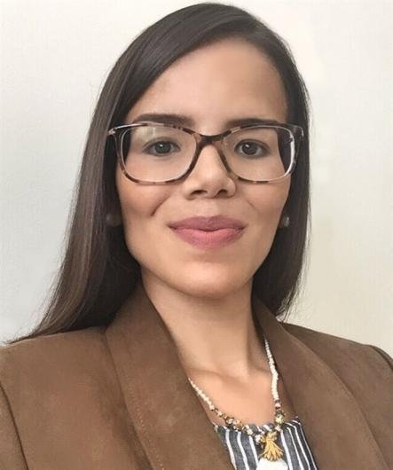 Dra. Carolina Lessa