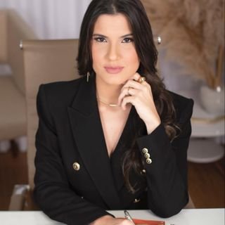 Dra. Maria Letícia Barbalho Fernandes