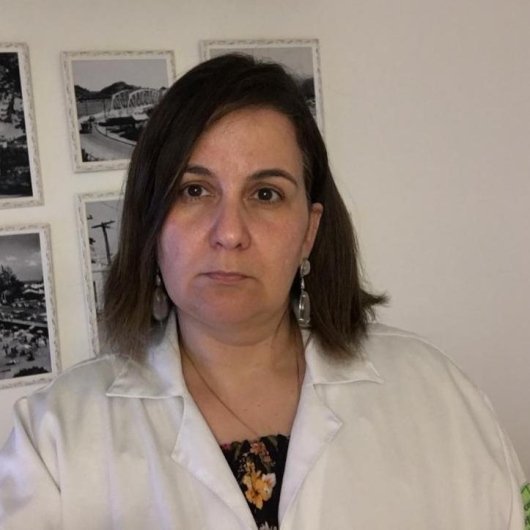 Dra. Fabiana Lima Marques
