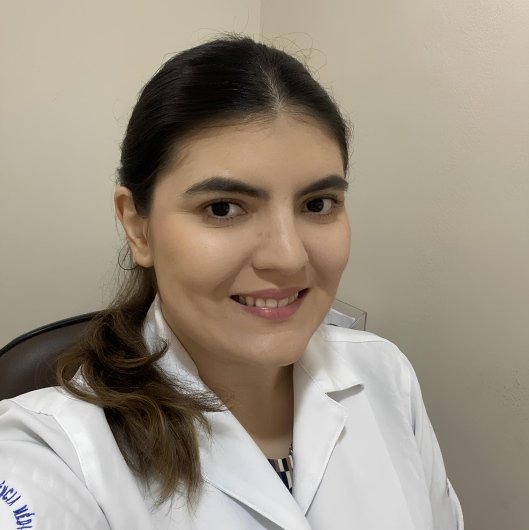 Dra. Caroline Celestino Girão Nobre
