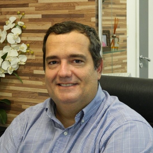 Dr. Alberto Pinheiro de Moraes Neto