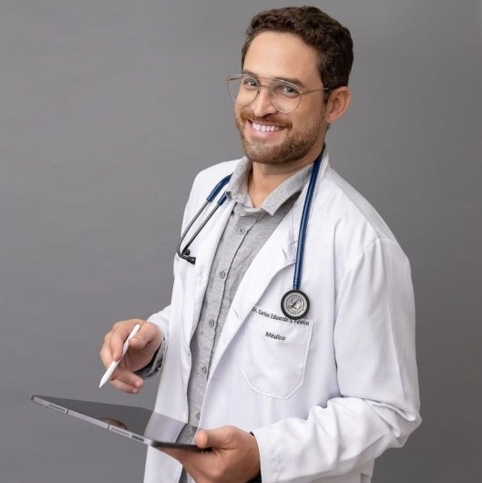 Dr. Carlos Eduardo Faleiro