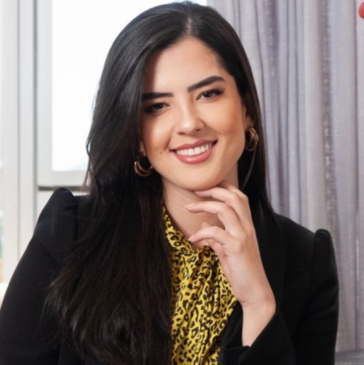 Dra. Camila Teixeira