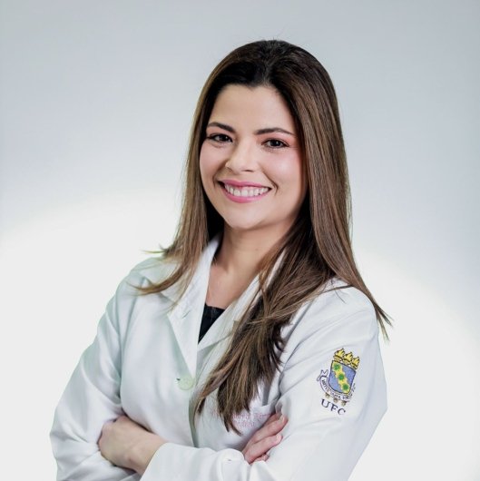 Dra. Débora Férrer