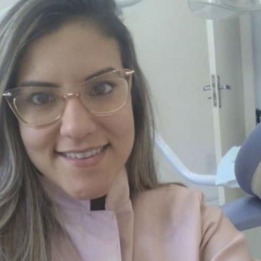 Dra. Camile Almeida Dutra