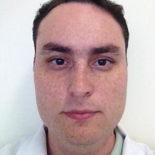 Dr. Leonardo Camargo