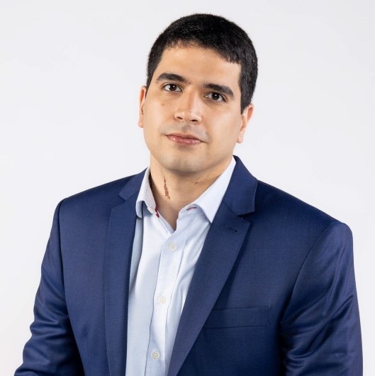 Dr. Daniel Brandão