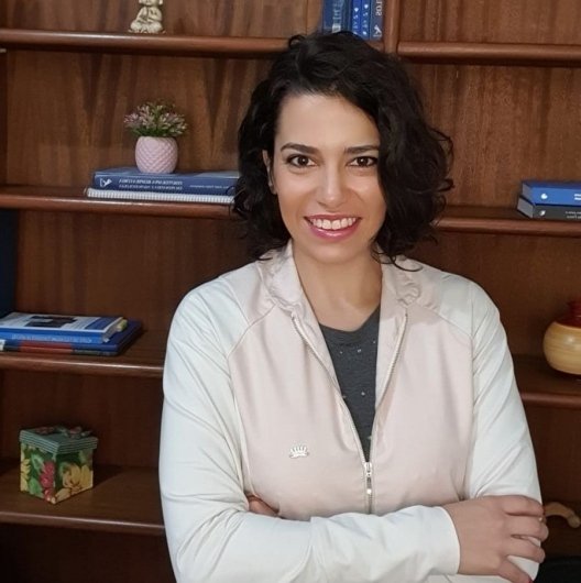 Dra. Amanda Cunha