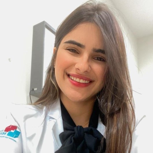 Dra. Bruna Silva Pimenta Macedo