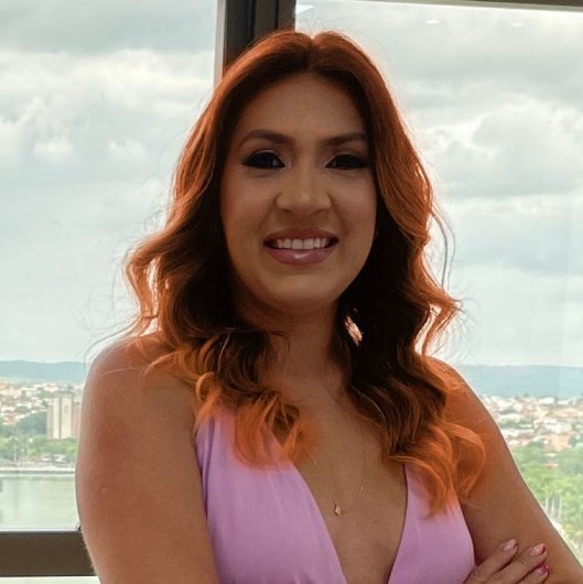Dra. Paula Lorena Lins de Araujo Cezar