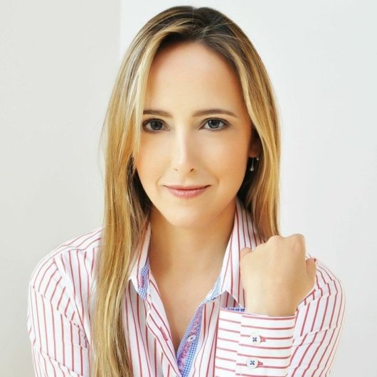 Adriana de Araújo