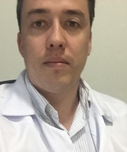 Dr. Fernando Roberte Zanetti