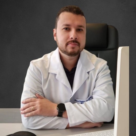 Dr. Marcus Vinicius Palmeira Oliveira