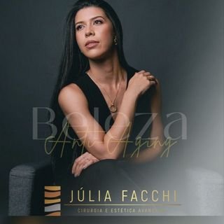 Dra. Júlia Facchi