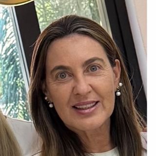 Dra. Ana Paula Cariello Marques
