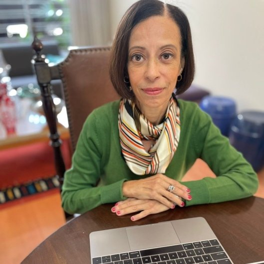 Andréa Lemes da Cunha