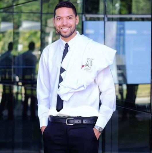 Dr. Felipe Meirelles de Azevedo