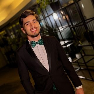 Dr. Davi Samuel