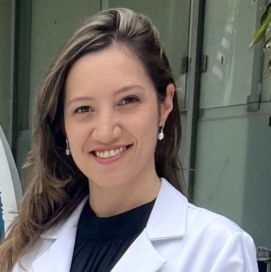 Dra. Lais Costa Marques