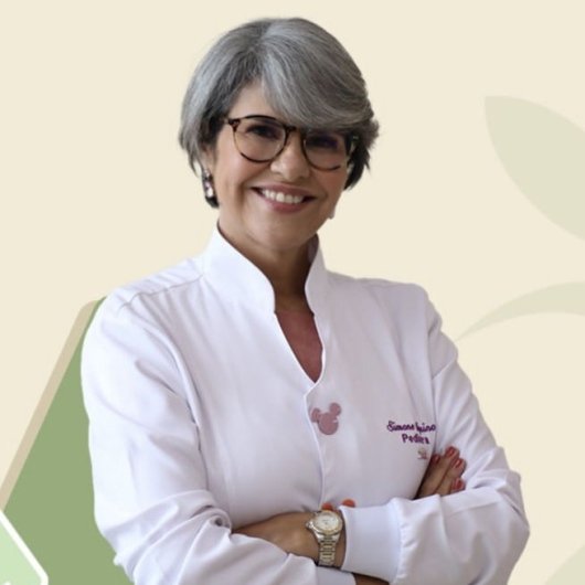 Dra. Simone Simões Aquino