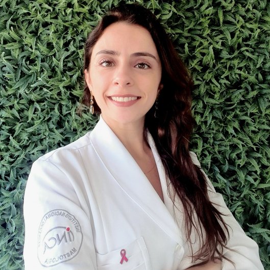 Dra. Juliana Lopes do Vale
