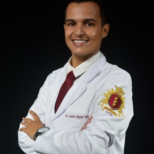 Dr. Leandro Rafael Silva