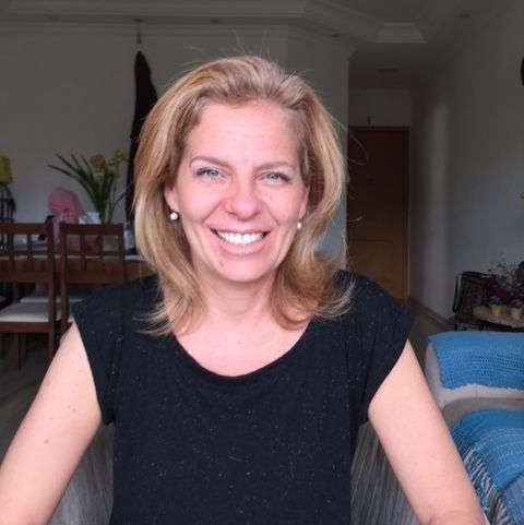 Dra. Alessandra Cristina Geissler