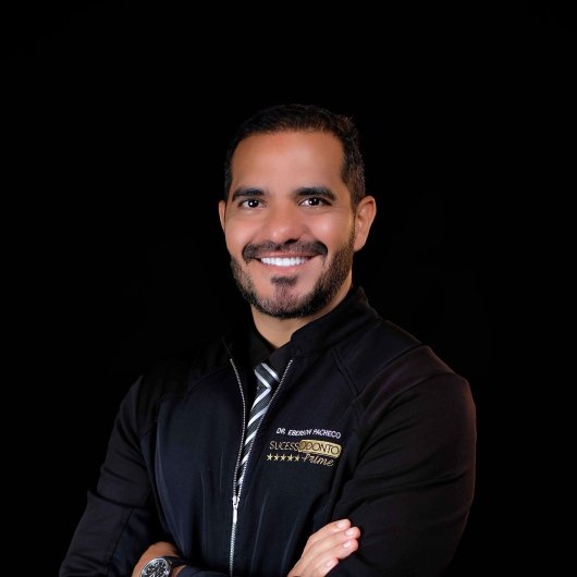 Dr. Eberson Pacheco