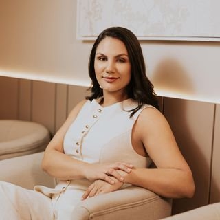 Dra. Camila Veiga da Silveira