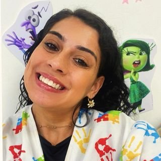 Dra. Lívia Maria Queiroz da Cunha Oliveira