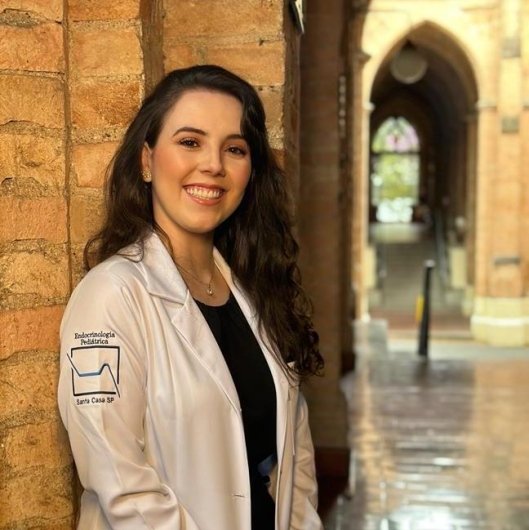 Dra. Kayleigh Guimarães