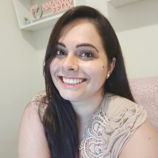 Dra. Amanda Trindade Felix dos Santos