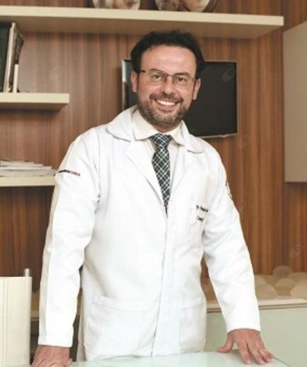 Dr. Armando Cunha