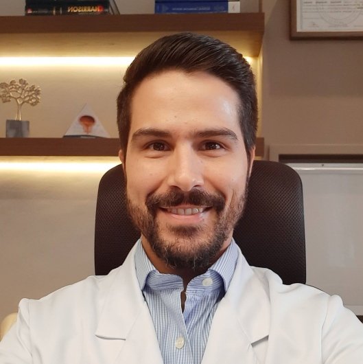 Dr. Matheus Assunção Goebel