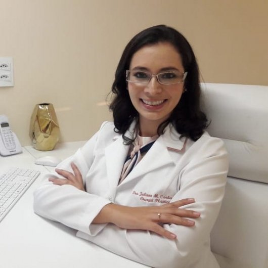Dra. Juliana Mezari Carbajal