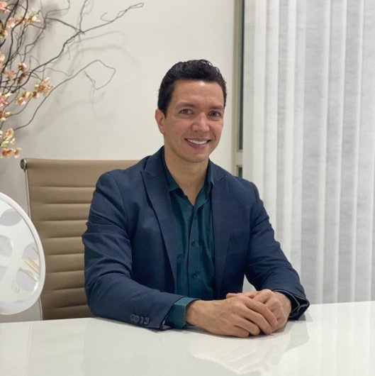 Dr. Alexandre Martins Rodrigues Salgado