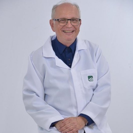 Dr. João Guilherme Borges Hackmann