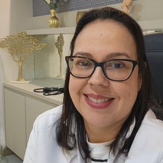 Dra. Sheyla Fernandes