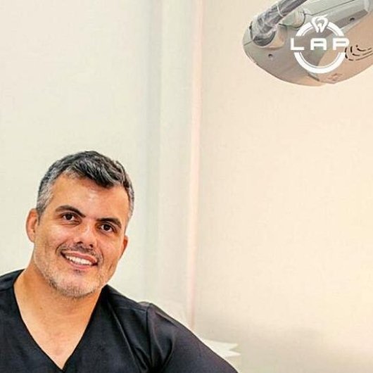 Dr. Luis Andre Ribeiro